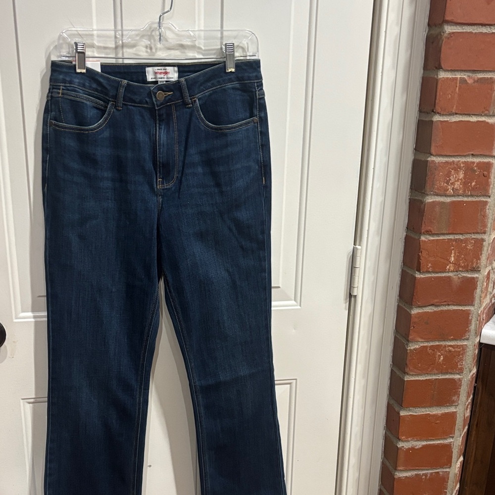 Wrangler Dark Blue Straight Leg Women's Jeans